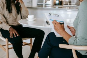 woman getting therapy for gyn anxiety
