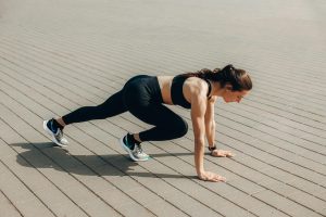 woman doing budget outdoor exercise